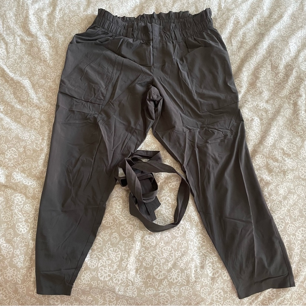 Athleta Trekkie Paper Bag Pants